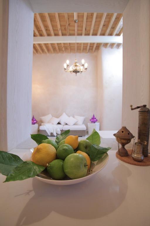 Four Hearts - Acre'S Sea Side Suite Kültér fotó